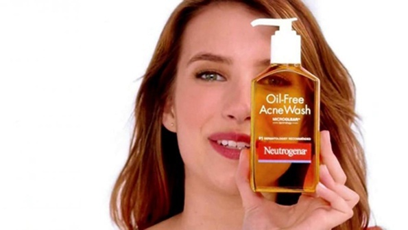 Sữa rửa mặt trị mụn Neutrogena Oil free acne wash